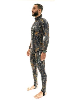 Huntmaster Hooded Spearfishing Rashguard 2-Piece Camo Suit Unisex 28 Huntmaster Hooded Spearfishing Rashguard 2-Piece Camo Suit Unisex -Free Dive Gears Sales Huntmaster Hooded Spearfishing Rashguard 2 Piece Suit with Chest Pad Camo Unisex Blaze Side