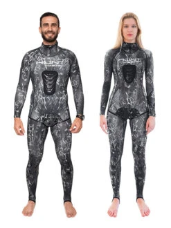 Huntmaster Hooded Spearfishing Rashguard 2-Piece Camo Suit Unisex 25 Huntmaster Hooded Spearfishing Rashguard 2-Piece Camo Suit Unisex -Free Dive Gears Sales Huntmaster Hooded Spearfishing Rashguard 2 Piece Suit with Chest Pad Camo Unisex Silver