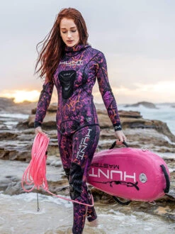 Huntmaster Burnum Huntress 1.5mm Wetsuit - Ladies 12 Huntmaster Burnum Huntress 1.5mm Wetsuit - Ladies -Free Dive Gears Sales Huntmaster Huntress Camo 1.5mm Ladies Wetsuit Lifestyle Front